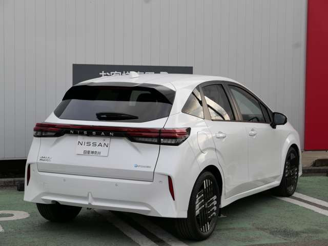 ノートオーラ1.2 G レザーエディション