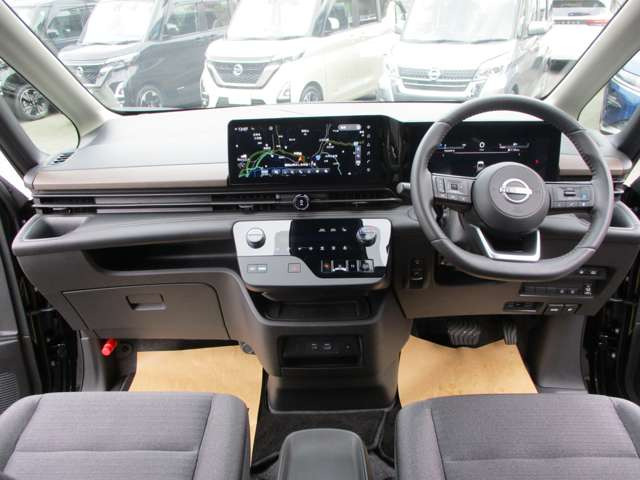 セレナ1.4 e-POWER ハイウェイスターV