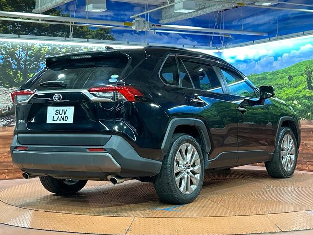 ☆全国のネクステージからお取り寄せが可能※!遠方の店舗に展示してあるクルマが気になる場合も、最寄りの店舗でご覧いただくことが可能です!是非私たちに要望をお聞かせください!※別途費用