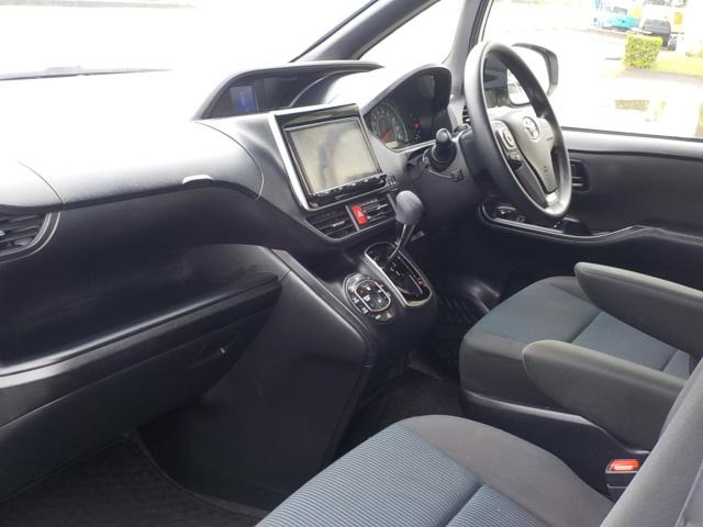 ヴォクシー2.0 X