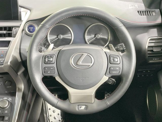 �y�����v�����X�e�A�����O�z�㎿�Ȋv���g�p���邱�ƂŁA��ɂ����������݂ƂĂ��^�]���₷���n���h���ł���