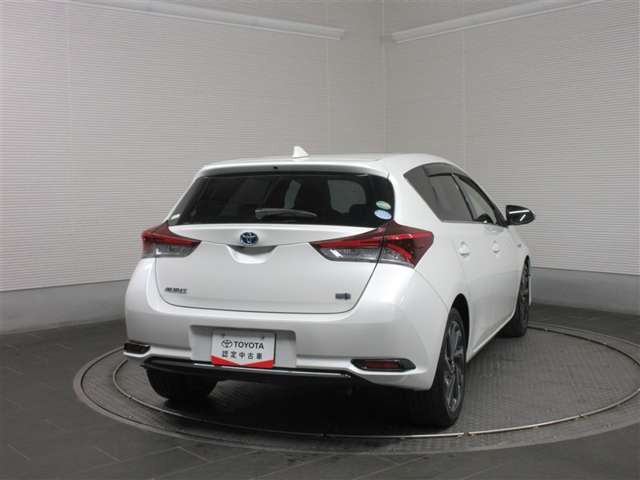 オーリス1.8 ハイブリッド Gパッケージ