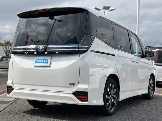 ヴォクシー1.8 ハイブリッド S-Z