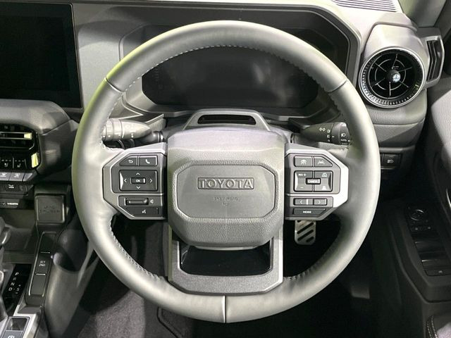 �y�����v�����X�e�A�����O�z�㎿�Ȋv���g�p���邱�ƂŁA��ɂ����������݂ƂĂ��^�]���₷���n���h���ł���