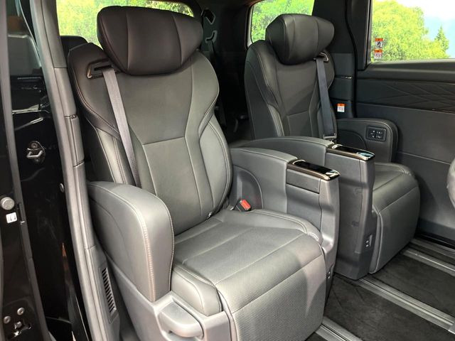 ���ڒ����̓E�H�[�N�X���[�ƂȂ��Ă���܂��B���ڂƎO��ڂ̈ړ�����~�肪�Ƃ��Ă��y�ɂȂ�̂ŁA���~��̍ۂ��X�g���X�������邱�Ƃ͂���܂����