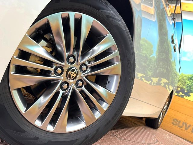 �y����19�C���`�A���~�z�C�[���z�O�ςɃ}�b�`���������A���~�z�C�[���𑕒����Ă���܂��B�e��ЊO�A���~�z�C�[����A�X�^�b�h���X�^�C�����戵�����Ă���܂��B���񂲑��k����������