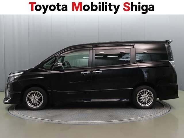 ヴォクシー1.8 ハイブリッド ZS 煌III