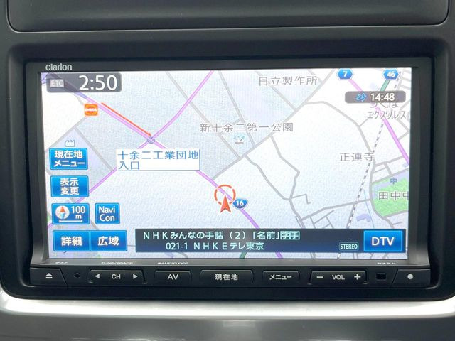 ��Porsche�����i�r:��̊��̂���i�r�́A����������ԓ������o���Ă���܂��BBluetooth�Đ��ȂǃI�[�f�B�I�@�\���[�����Ă���܂��̂ŁA�^�]�����y���߂܂���