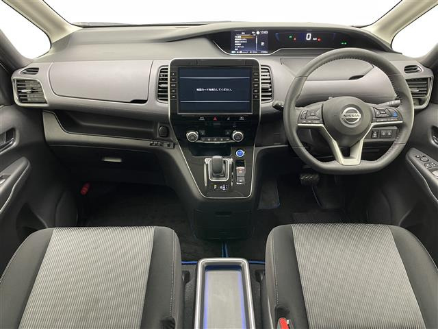 セレナ1.2 e-POWER ハイウェイスターV