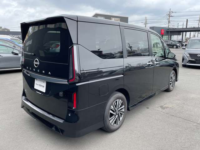 セレナ2.0 ハイウェイスターV