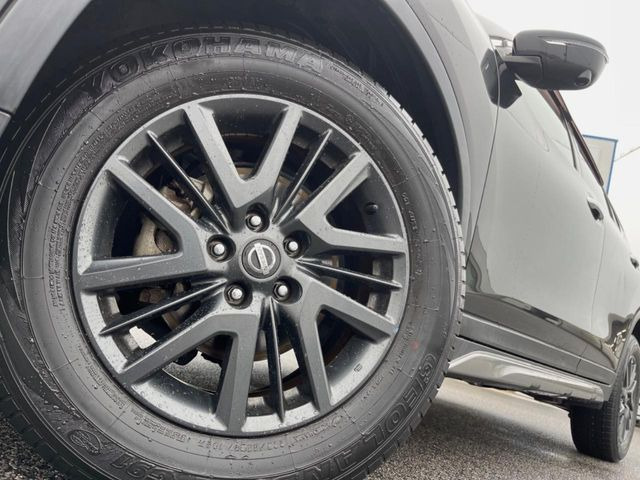 �y����17�C���`�A���~�z�C�[���z�O�ςɃ}�b�`���������A���~�z�C�[���𑕒����Ă���܂��B�e��ЊO�A���~�z�C�[����A�X�^�b�h���X�^�C�����戵�����Ă���܂��B���񂲑��k����������