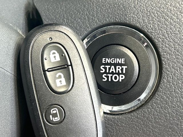 �y�L�[���X�X�^�[�g�V�X�e���z�J�o����|�P�b�g�ɓ��ꂽ�܂܂ł��h�A�̎{���E�������\�ȃX�}�[�g�L�[�𑕔��B�G���W���̃I���E�I�t�����J�M�����o���K�v����������Ƃ��Ă��֗��ł���