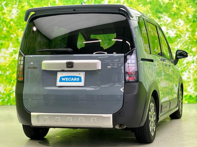 フリード1.5 ハイブリッド クロスター