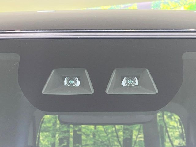 �y�X�}�[�g�A�V�X�g�z���s���ɑO���̎ԗ�����F�����A�Փ˂������Ȏ��͌x��ƃu���[�L�ŏՓˉ���Ɣ�Q�y�����A�V�X�g�B�����S�Ƀh���C�u�����y���݂��������܂��B