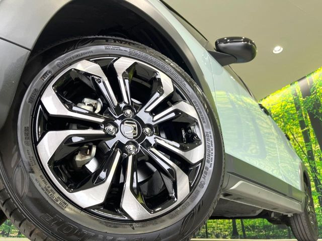 �y����16�C���`�A���~�z�C�[���z�O�ςɃ}�b�`���������A���~�z�C�[���𑕒����Ă���܂��B�e��ЊO�A���~�z�C�[����A�X�^�b�h���X�^�C�����戵�����Ă���܂��B���񂲑��k����������