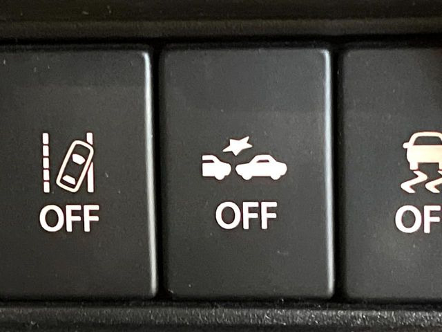 �y�X�Y�L �Z�[�t�e�B�T�|�[�g�z���s���ɑO���̎ԗ�����F�����A�Փ˂������Ȏ��͌x��ƃu���[�L�ŏՓˉ���Ɣ�Q�y�����A�V�X�g�B�����S�Ƀh���C�u�����y���݂��������܂��B