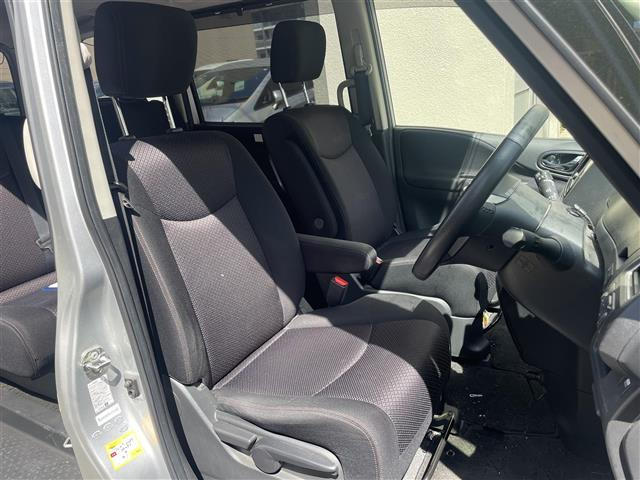 セレナ2.0 ハイウェイスター S-HYBRID