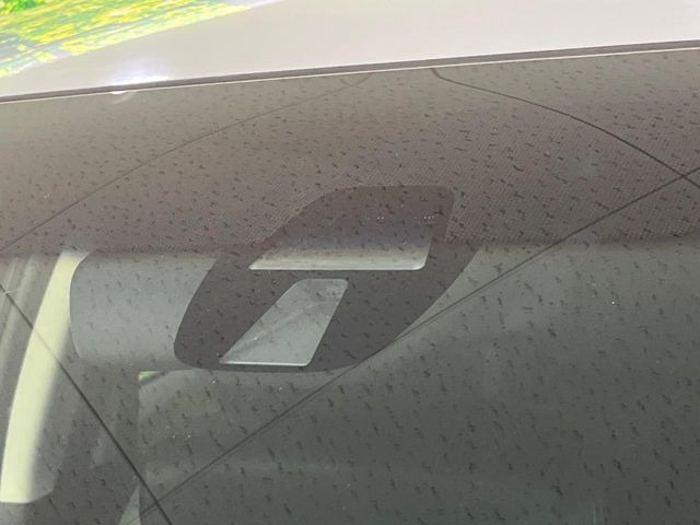 �y�V�e�B�u���[�L�A�N�e�B�u�V�X�e���z�ᑬ���s���ɑO���̎ԗ�����F�����A�Փ˂������Ȏ��͌x��ƃu���[�L�ŏՓˉ���Ɣ�Q�y�����A�V�X�g�B�����S�Ƀh���C�u�����y���݂��������܂��B