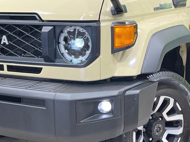 �yLED�w�b�h���C�g�z���V����ԑ��s�����ǍD�Ȏ��E���m�ۂ����S���ĉ^�]�ł��鍂�P�xLED�w�b�h���C�g�𑕔�!�_�����x�������A����d�͂��}�����Ă��܂��B