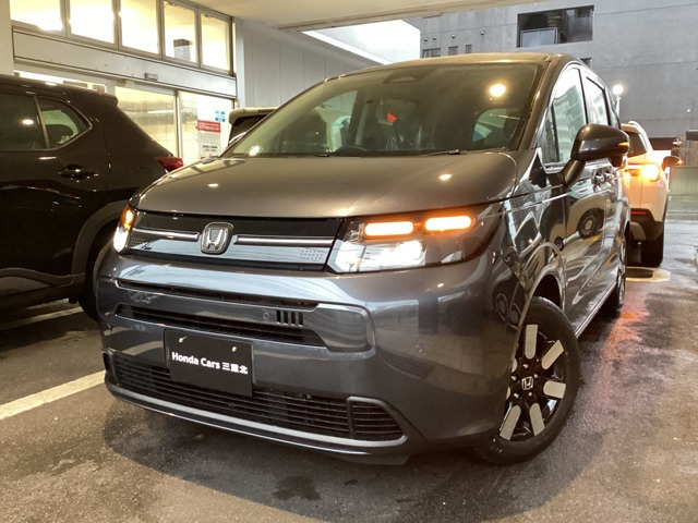 フリード1.5 e:HEV エアー EX