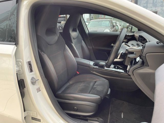 ���V�[�g�̎g�p��:�j��E�ւ�������Ȃ��A�����̒ʂ肫�ꂢ�ȏ�Ԃ��ێ����Ă���܂��B�܂��A�����N���[�j���O�E�R�[�e�B���O�����p�����������܂��B