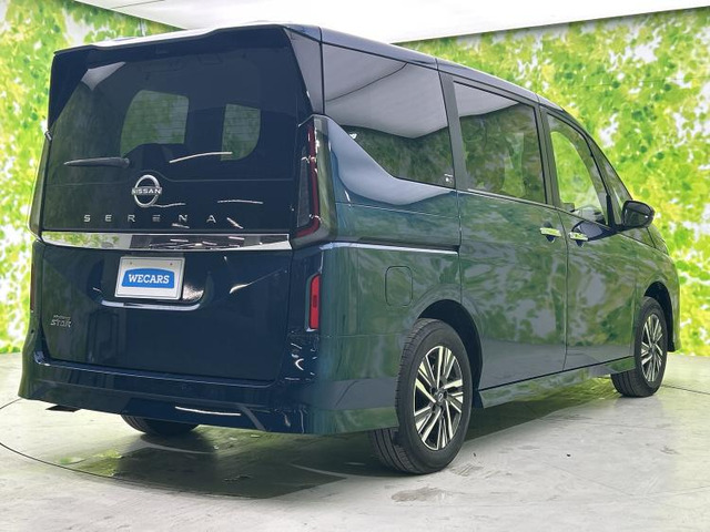 セレナ2.0 ハイウェイスターV 4WD