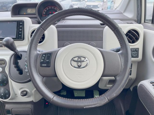 �y�����v�����X�e�A�����O�z�㎿�Ȋv���g�p���邱�ƂŁA��ɂ����������݂ƂĂ��^�]���₷���n���h���ł���