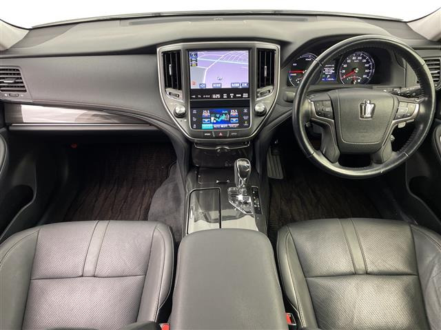 クラウンハイブリッド 2.5 S Four 4WD