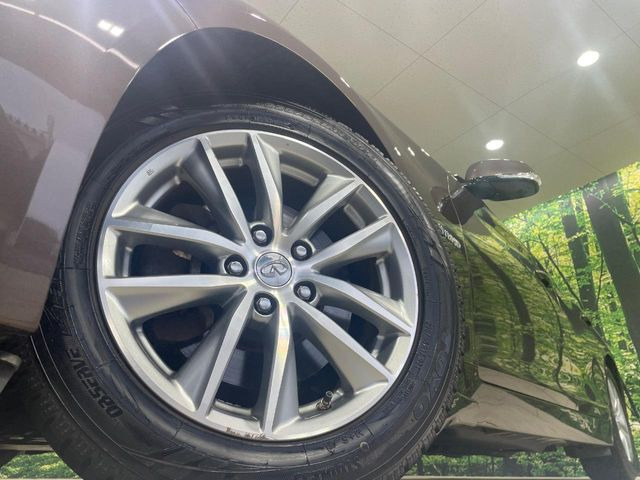 �y����17�C���`�A���~�z�C�[���z�O�ςɃ}�b�`���������A���~�z�C�[���𑕒����Ă���܂��B�e��ЊO�A���~�z�C�[����A�X�^�b�h���X�^�C�����戵�����Ă���܂��B���񂲑��k����������