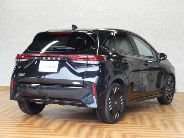 ノートオーラ1.2 G レザーエディション