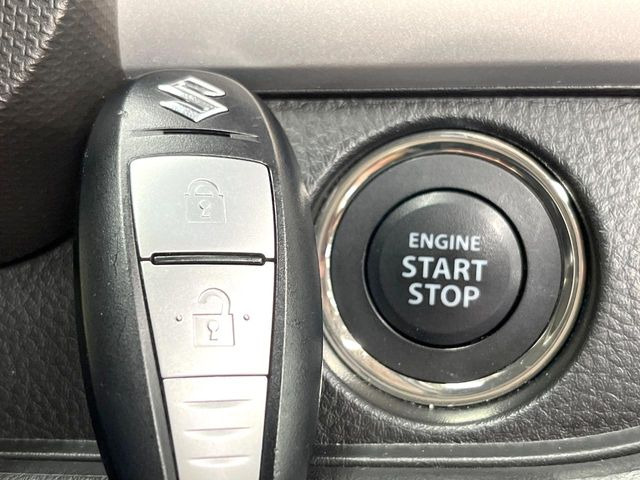 �y�L�[���X�X�^�[�g�V�X�e���z�J�o����|�P�b�g�ɓ��ꂽ�܂܂ł��h�A�̎{���E�������\�ȃX�}�[�g�L�[�𑕔��B�G���W���̃I���E�I�t�����J�M�����o���K�v����������Ƃ��Ă��֗��ł���