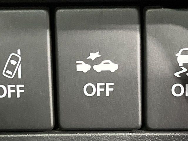 �y�X�Y�L �Z�[�t�e�B�T�|�[�g�z���s���ɑO���̎ԗ�����F�����A�Փ˂������Ȏ��͌x��ƃu���[�L�ŏՓˉ���Ɣ�Q�y�����A�V�X�g�B�����S�Ƀh���C�u�����y���݂��������܂��B