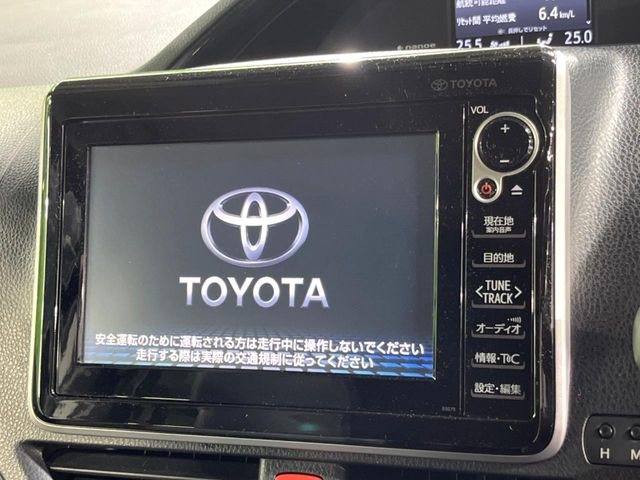 �y�����i�r�z�l�C�̏����i�r�𑕔����Ă���܂��B�i�r�̎g���₷���͂������A�I�[�f�B�I�@�\���[��!�L�����v�◷�s�͂������A�ʋ΂┃�����ȂǕ��i�̃h���C�u���y�����Ȃ�͂���