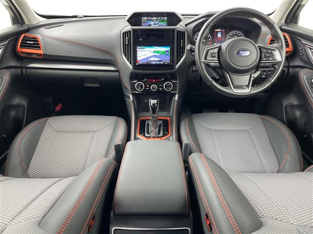 フォレスター2.0 エックスブレイク 4WD