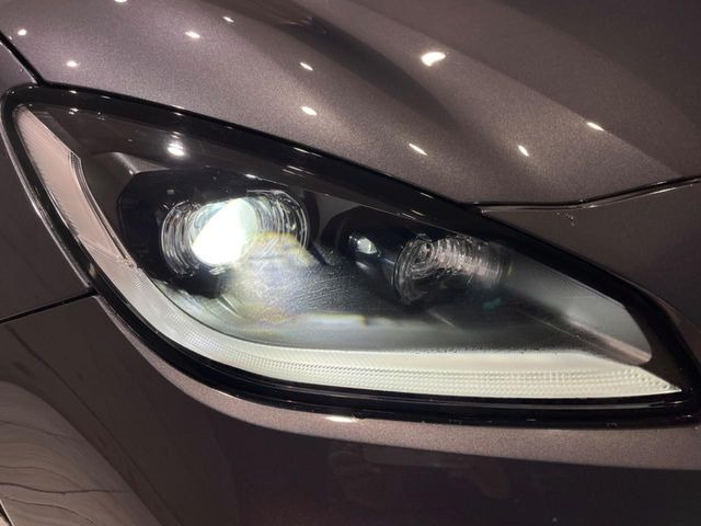 �yLED�w�b�h���C�g�z���V����ԑ��s�����ǍD�Ȏ��E���m�ۂ����S���ĉ^�]�ł��鍂�P�xLED�w�b�h���C�g�𑕔�!�_�����x�������A����d�͂��}�����Ă��܂��B