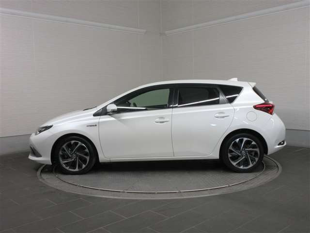 オーリス1.8 ハイブリッド Gパッケージ