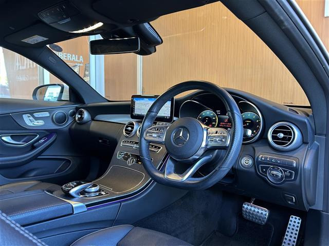 CクラスクーペC180 スポーツ レザーエクスクルーシブパッケージ