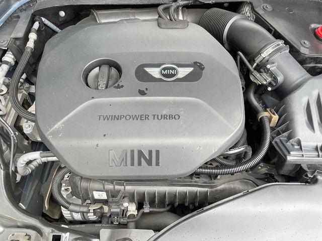 �����X�ł́A�e���[�J�[�̐�p�f�f�e�X�^�[�𓱓��B���Ǝ��i�����e�N�j�J���X�^�b�t���풓���Ă���܂��̂ŁA������̍ۂɂ����S���Ă����p���������܂��B