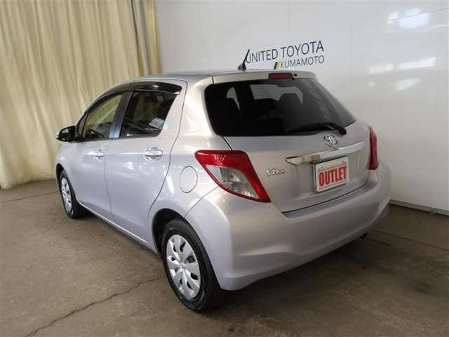 ヴィッツ1.3 F スマイルエディション