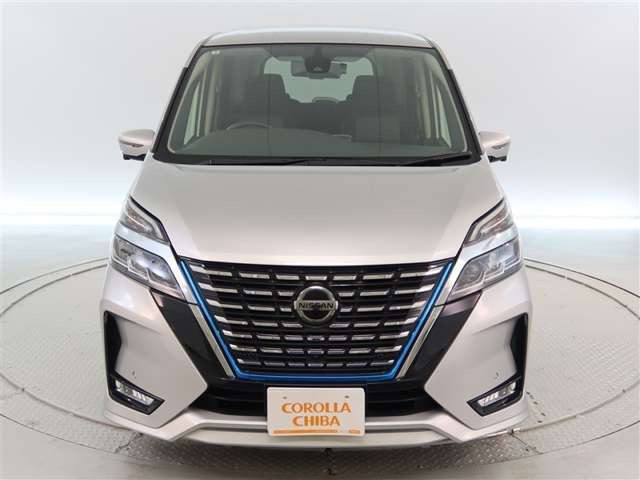 セレナ1.2 e-POWER ハイウェイスターV