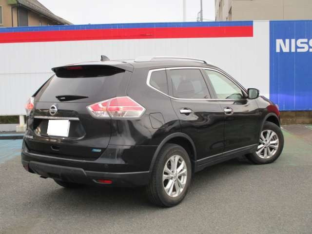 エクストレイル2.0 20X エマージェンシーブレーキパッケージ 4WD 3列車