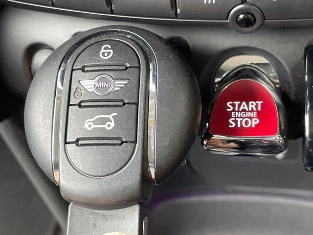 ���R���t�H�[�g�A�N�Z�X(�X�}�[�g�G���g���[�V�X�e��):�L�[���������Ă��邾���ŊJ���E�{������G���W���X�^�[�g�܂ő���\!