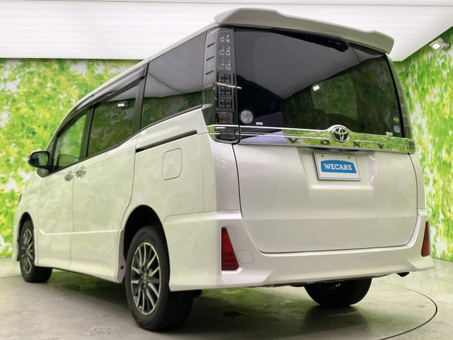 ヴォクシー2.0 ZS 煌II 4WD