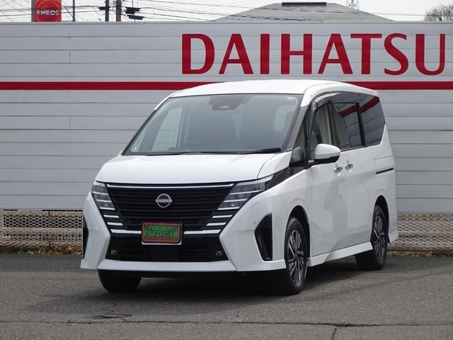 セレナ1.4 e-4ORCE ハイウェイスターV 4WD