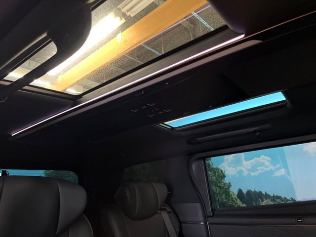 �y���E�Ɨ����[�����[�t�z2��ڍ��E�Ȃɂ��ꂼ��z�u���ꂽ�K���X���[�t!�������ɍ��킹�ĕБ������V�F�[�h��߂邱�Ƃ��\�ł�!