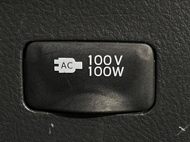 �y�A�N�Z�T���[�R���Z���g�z�L�����v��X�|�[�c�A�A�E�g�h�A�ł̃A�N�e�B�r�e�B�͂������A�ЊQ�E��d�̍ۂɏ����ɂ��Ȃ�AC100V�R���Z���g�𑕔���P�[�^�C��^�u���b�g�A�Q�[���@��̏[�d�ɂ���