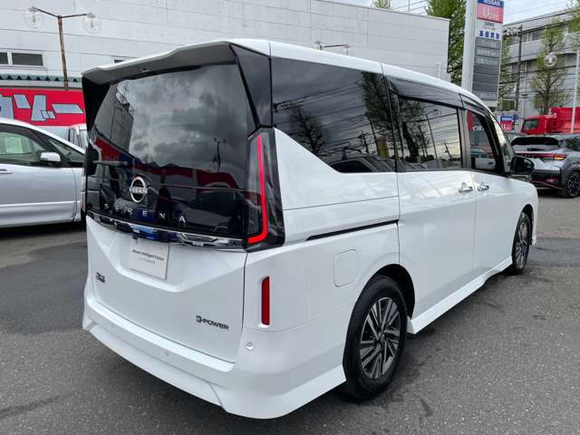 セレナ1.4 e-POWER ハイウェイスターV