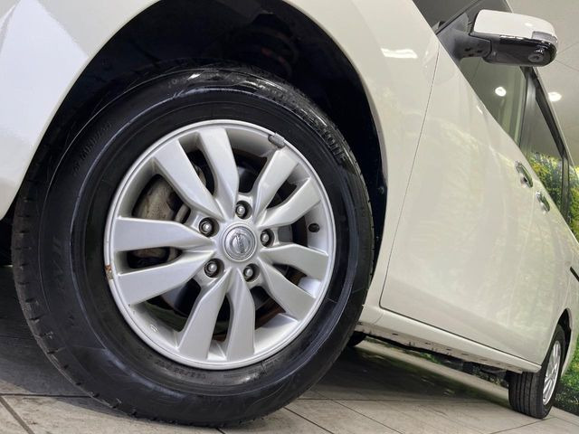 �y����15�C���`�A���~�z�C�[���z�O�ςɃ}�b�`���������A���~�z�C�[���𑕒����Ă���܂��B�e��ЊO�A���~�z�C�[����A�X�^�b�h���X�^�C�����戵�����Ă���܂��B���񂲑��k����������