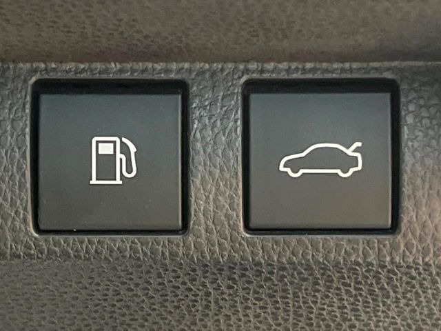 �y�p���[�o�b�N�h�A�z�X�}�[�g�L�[��^�]�Ȃ̃{�^�������������Ń��A�Q�[�g�������ŊJ���܂�!�ו��������Ă��鎞��A�����ʒu�ɂ���o�b�N�h�A��߂�ۂɕ֗��ȋ@�\�ł���