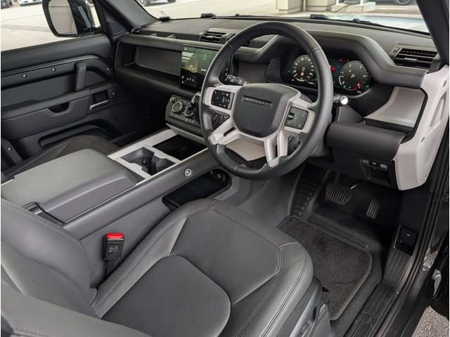 ディフェンダー90 Xダイナミック HSE 3.0L D350 ディーゼル 4WD